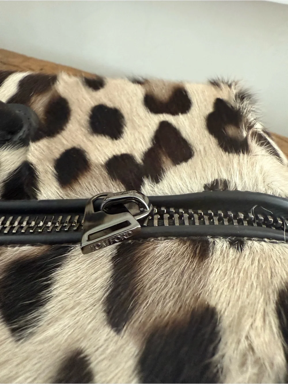 TOM FORD cheetah Print Faux Fur Top-Handle Bag - Black & Cream